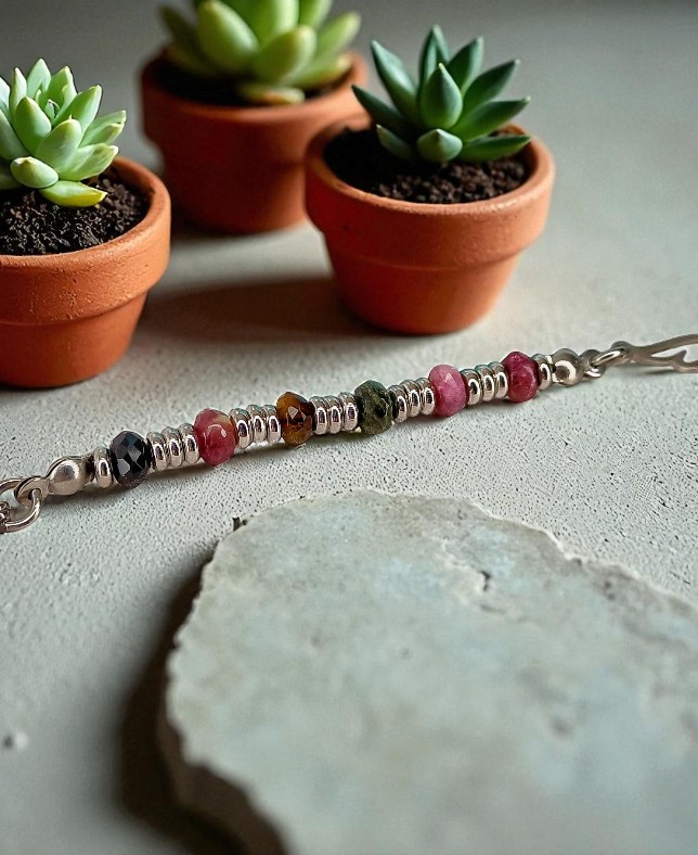 Bracciale dell'Arcangelo Michele con Tormalina Multicolor: Armonia e Potere Divino - immagine 3