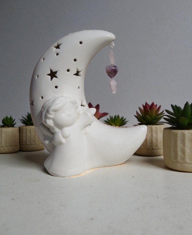 Angelo su luna ceramica con pendente in pietra e luce LED (Copia)