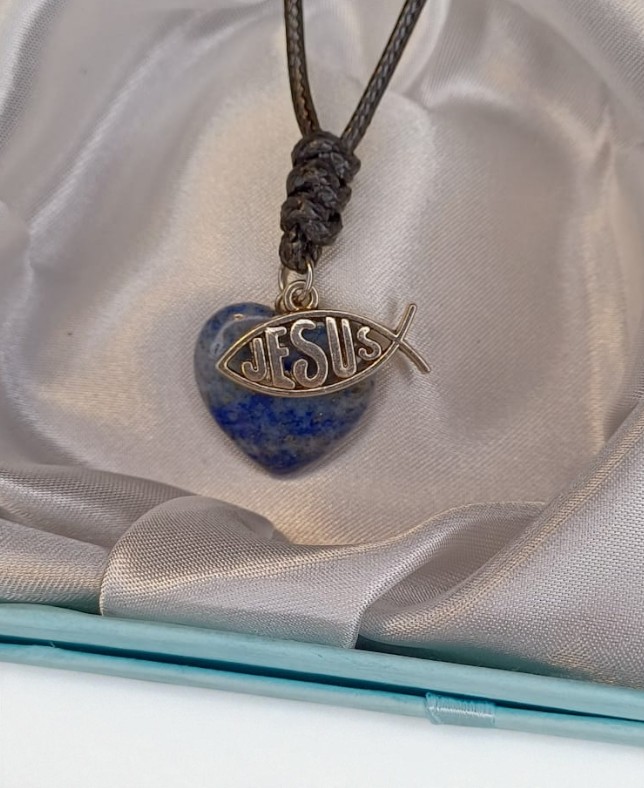 Il Cuore della Fede – Sodalite e Simbolo “Jesus” - immagine 2