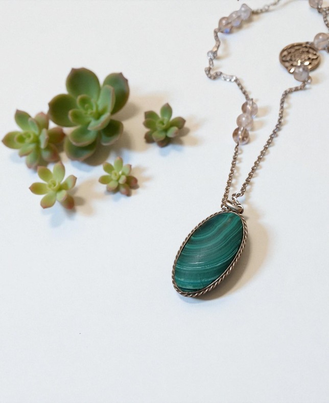 Collana Spiritual Balance – Malachite, Quarzo Ialino e Cubo di Metatron - immagine 2