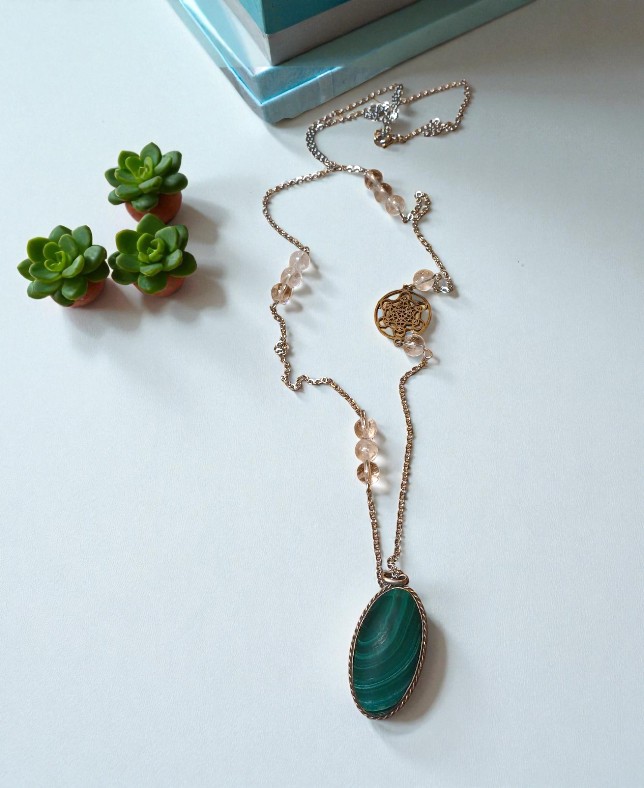 Collana Spiritual Balance – Malachite, Quarzo Ialino e Cubo di Metatron - immagine 4