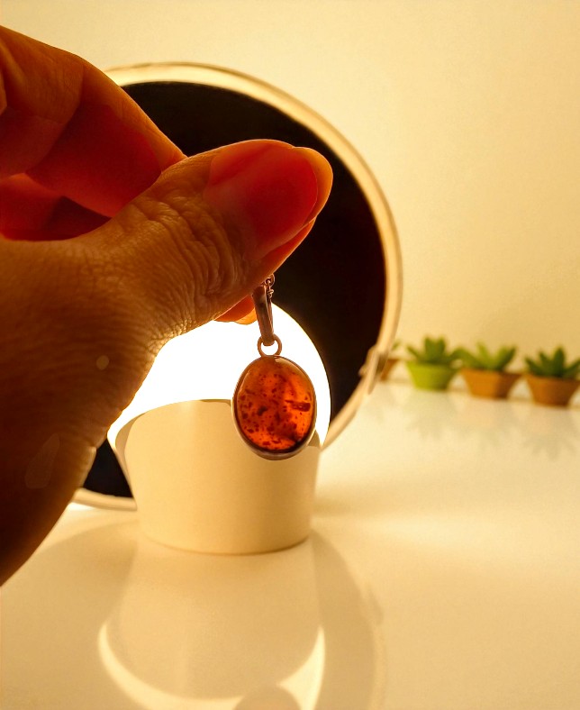 Collana in Ambra – Energia, Protezione e Bellezza Naturale - immagine 2
