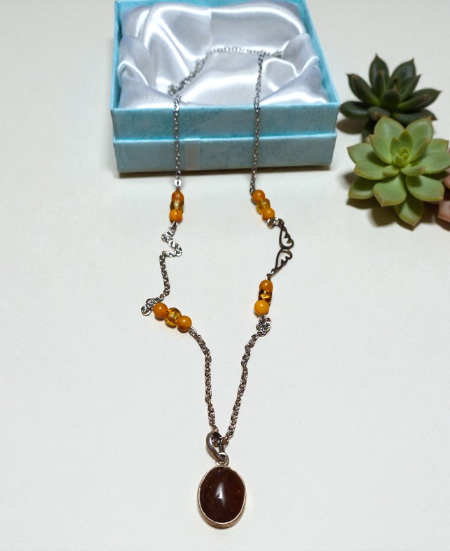Collana in Ambra – Energia, Protezione e Bellezza Naturale