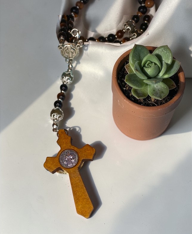 Rosario di San Benedetto – Scudo di Protezione e Luce Divina - immagine 4
