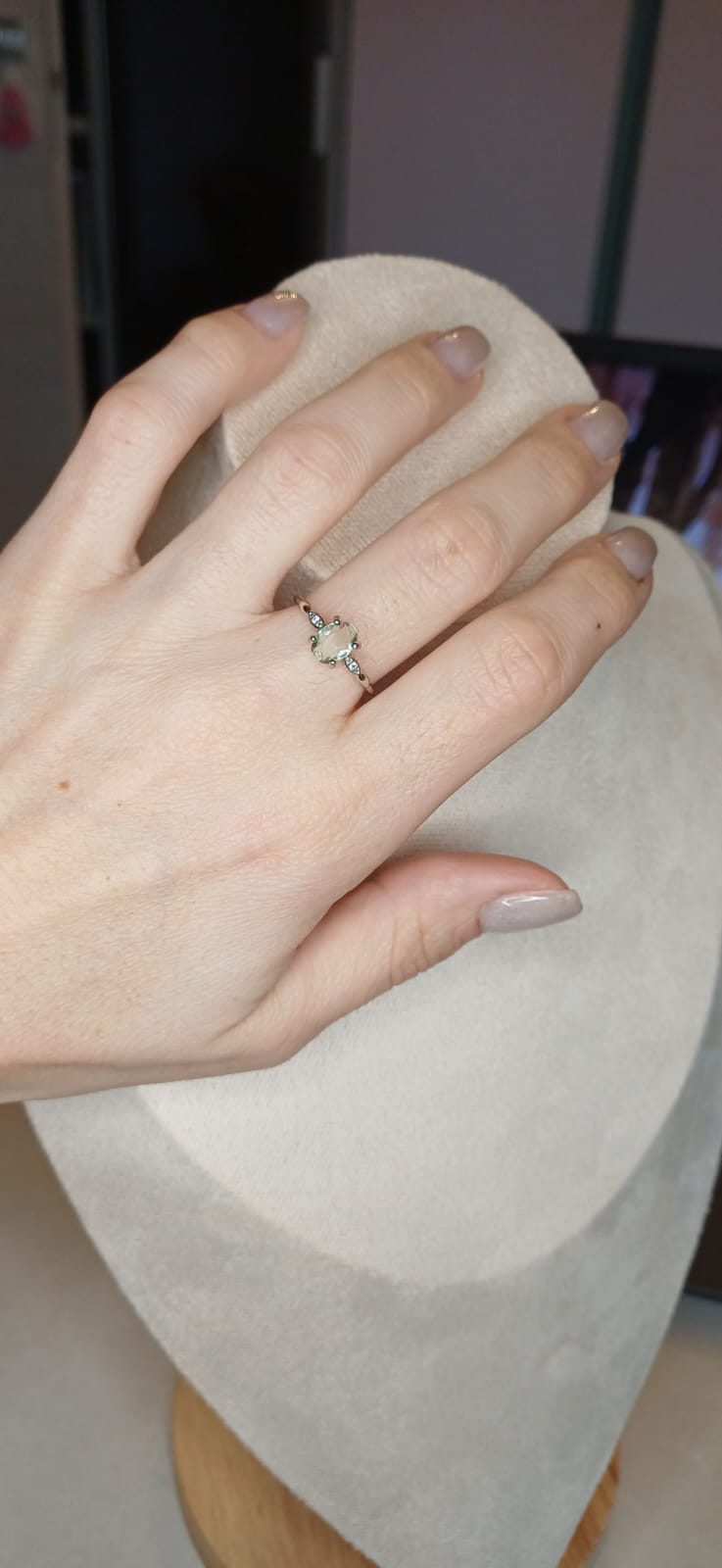 Anello Royal – Fluorite Naturale | Chiarezza Mentale e Armonia dei Pensieri - immagine 2