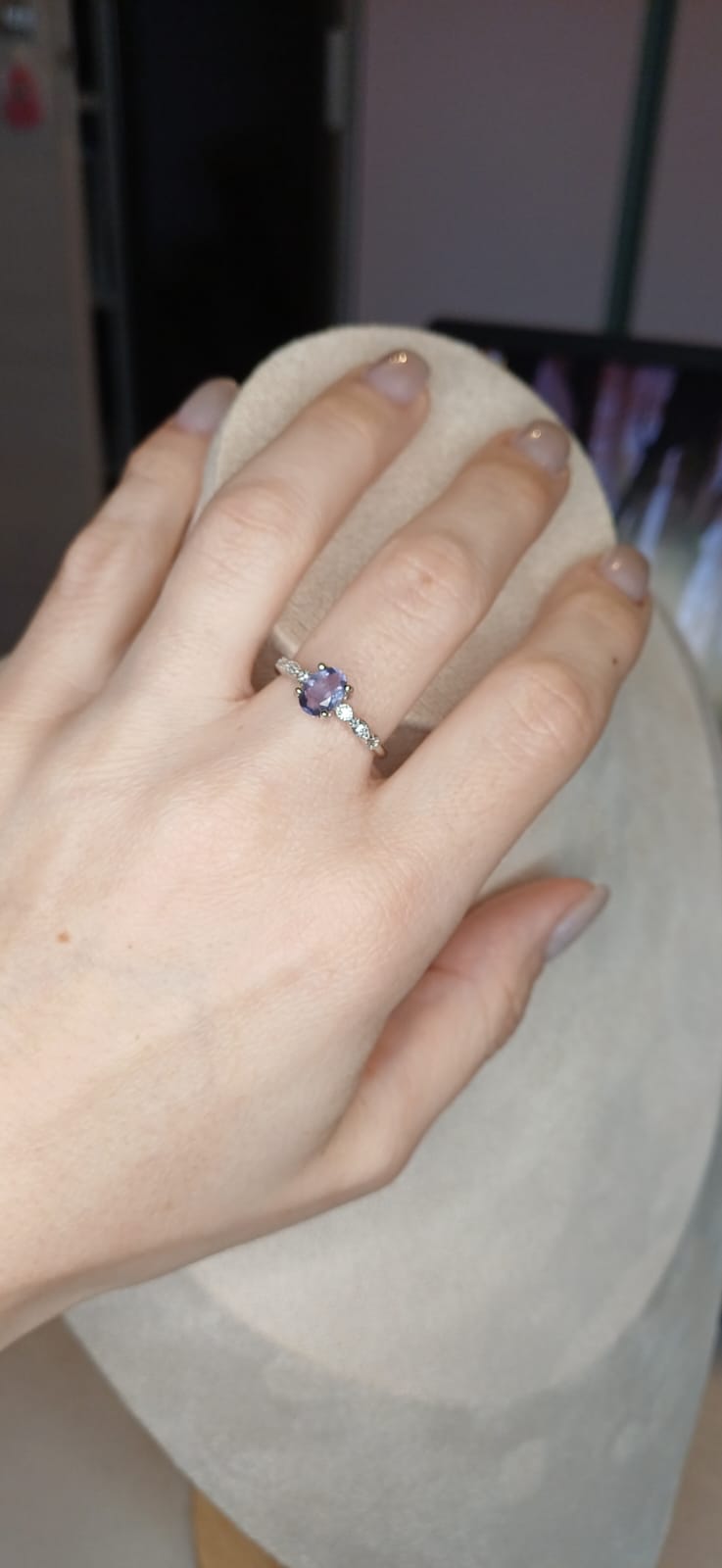 Anello Royal – Fluorite Naturale | Chiarezza Mentale e Armonia dei Pensieri - immagine 2