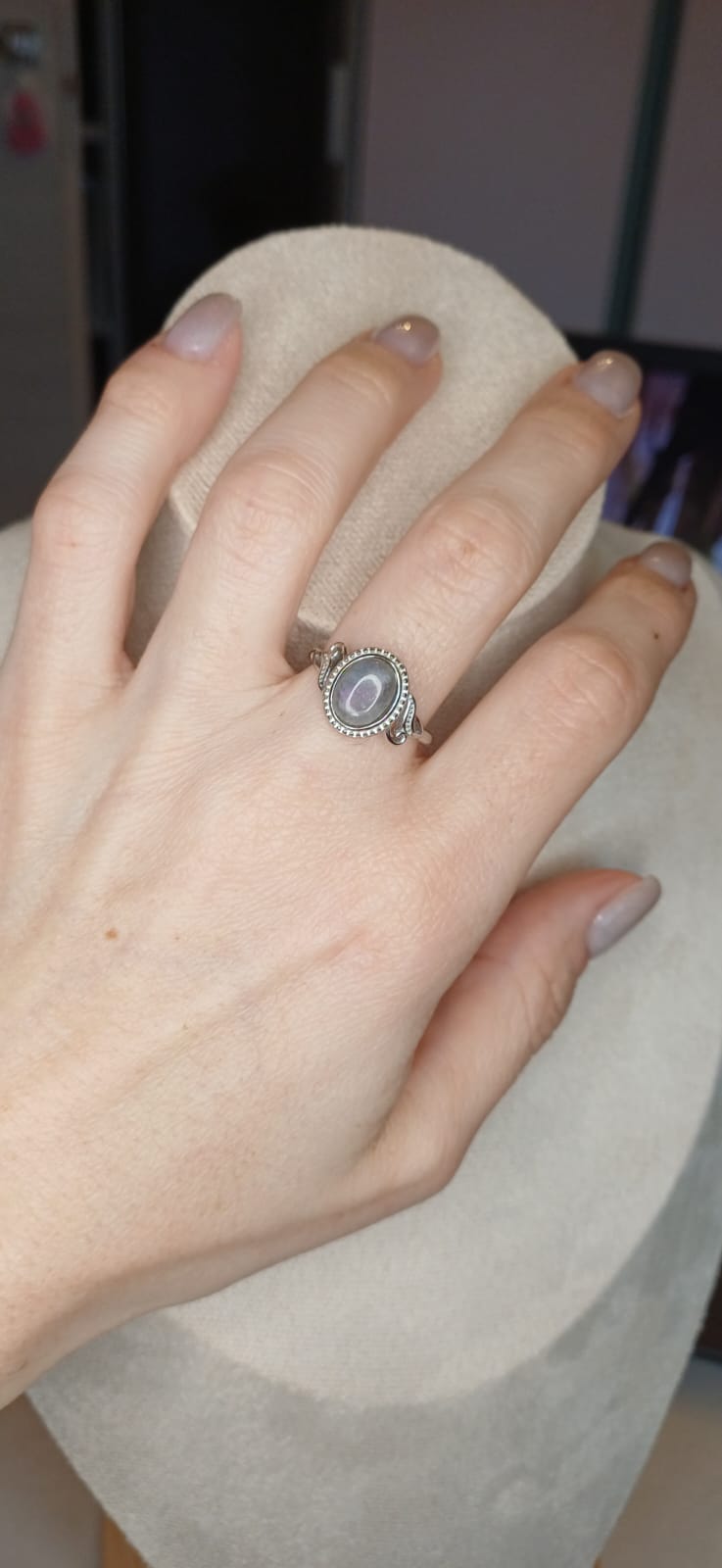 Anello Royal – Labradorite Naturale | Scudo di Protezione e Magia Interiore - immagine 2