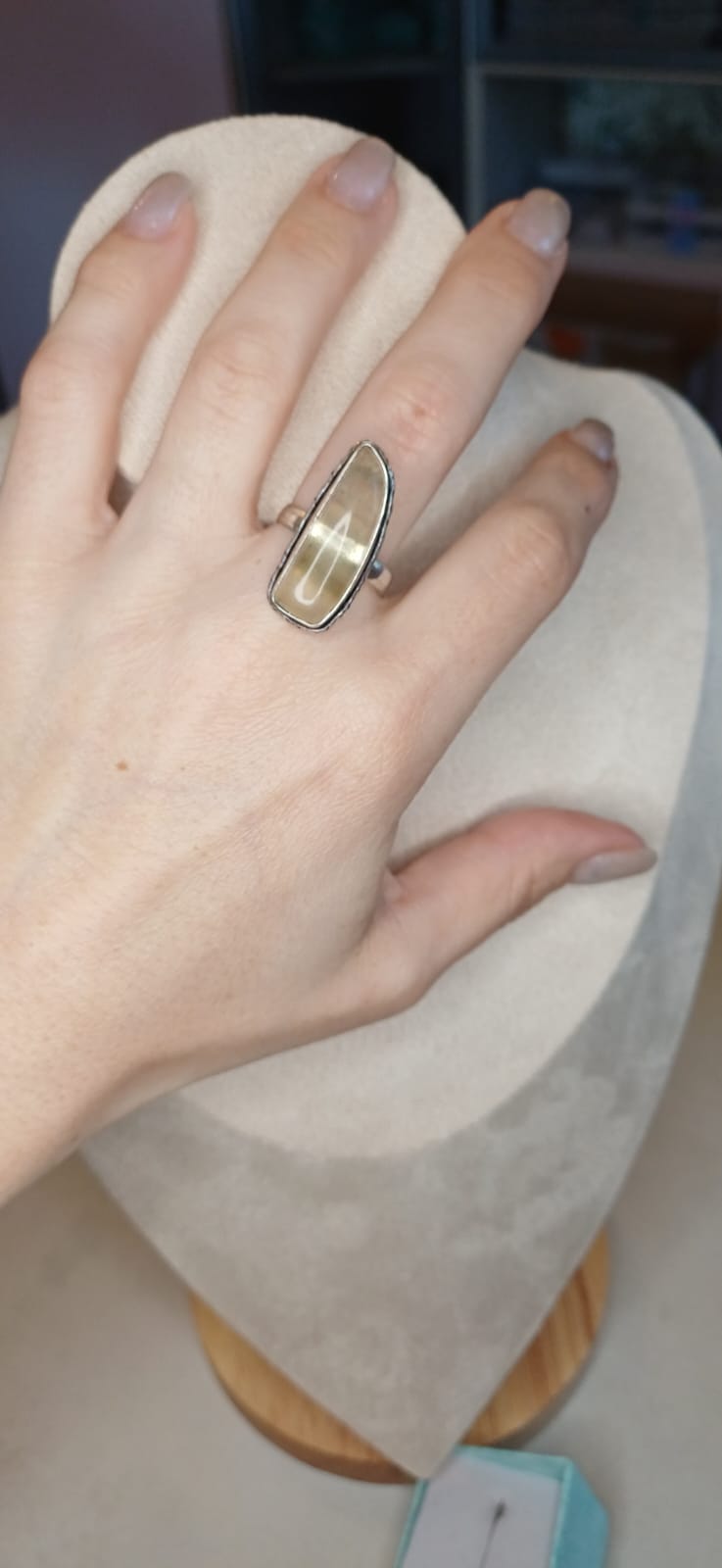 Anello Modello Vintage con Fluorite Gialla - Chiarezza Solare - immagine 2