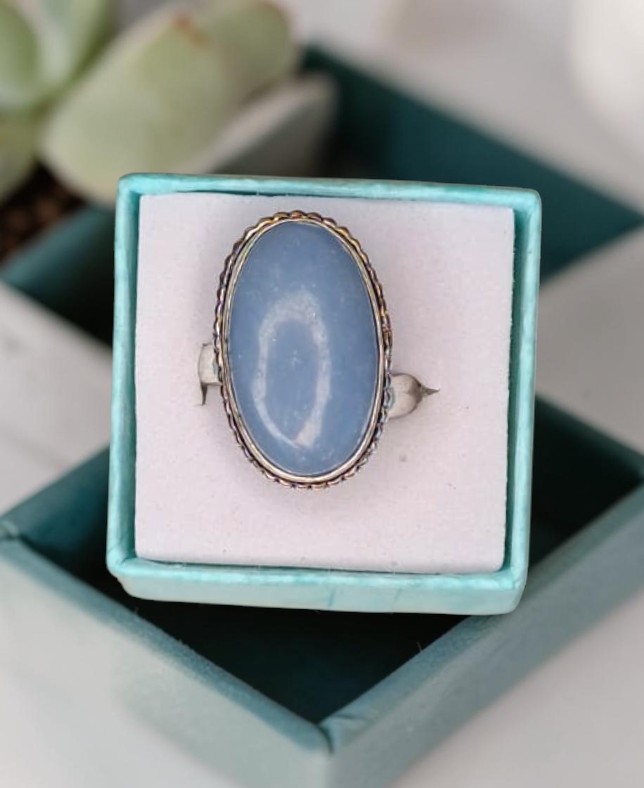 Anello Modello Vintage con Angelite - Ali di Luce
