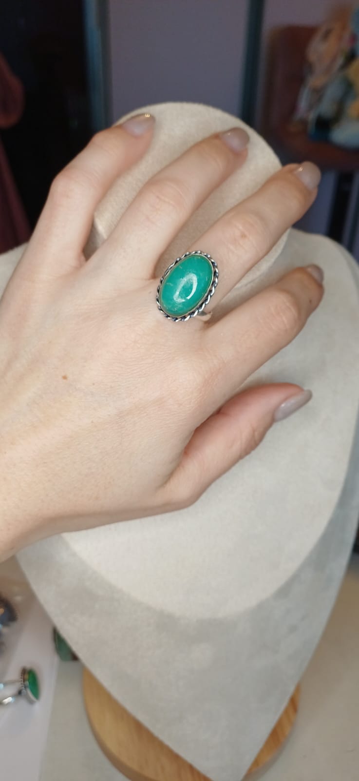 Anello Modello Vintage con Crisoprasio - immagine 2