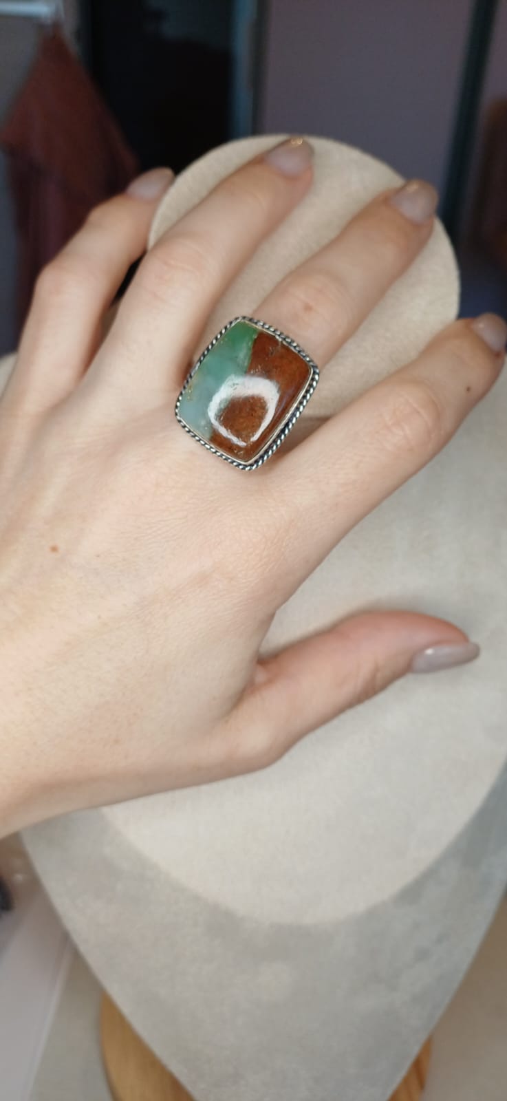 Anello Modello Vintage con Crisoprasio - immagine 2