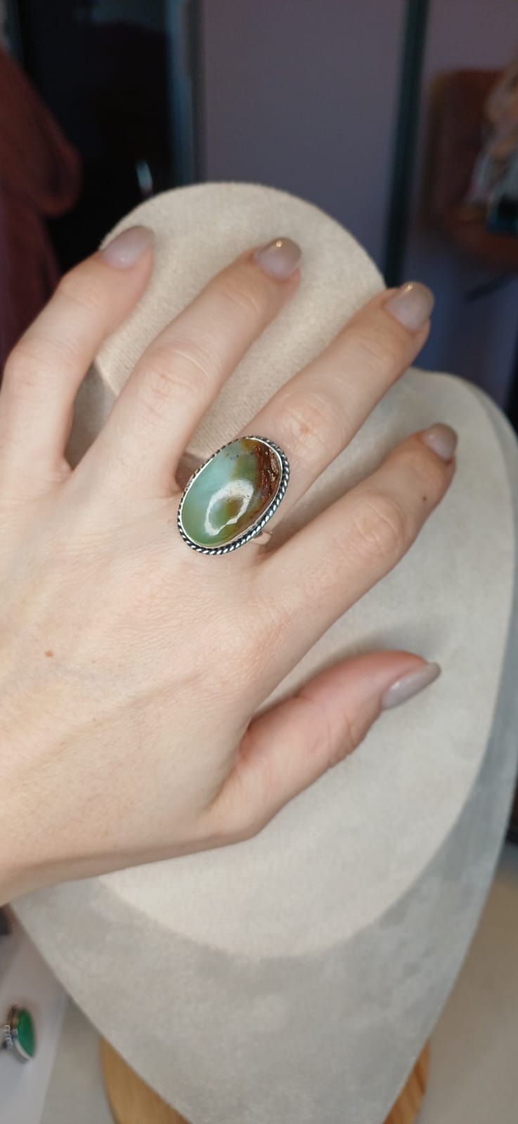 Anello Modello Vintage con Crisoprasio - immagine 2