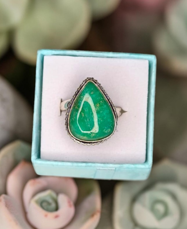 Anello Modello Vintage con Crisoprasio