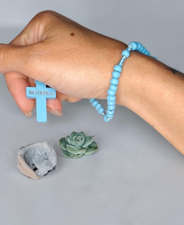 Rosario da Polso in Legno d'Olivo Azzurro – Artigianato Originale di Medjugorje - immagine 6