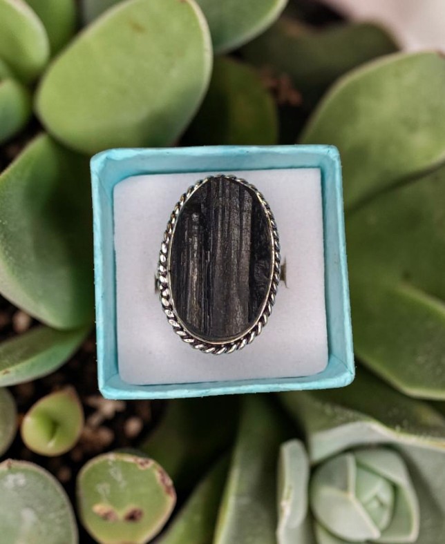Anello Vintage in Tormalina Naturale ( Numero 5 )