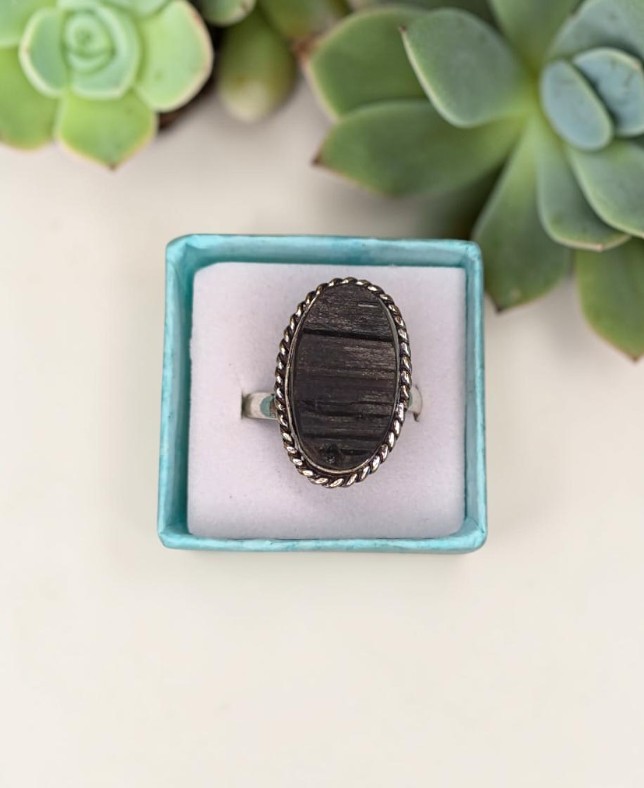 Anello Vintage in Tormalina Naturale ( Numero 6 )